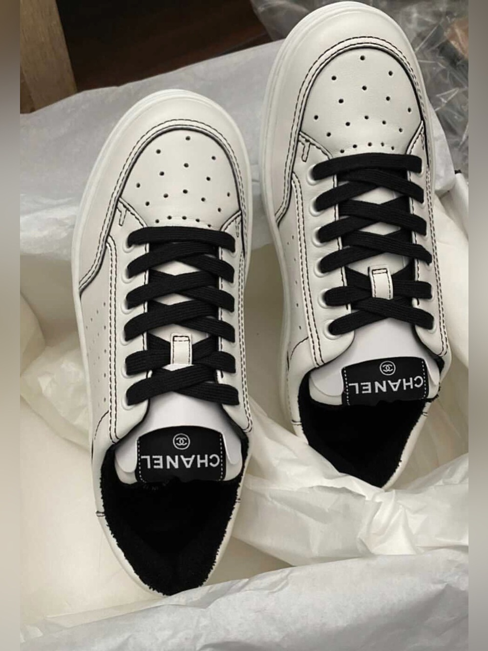 NIB⭐️CHANEL Logo White & Black Lace Up Sneaker⭐️ - Picture 2 of 4